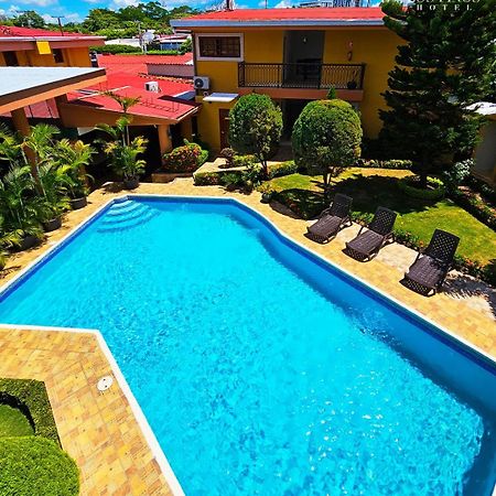 Hotel Los Pinos Манагуа Экстерьер фото