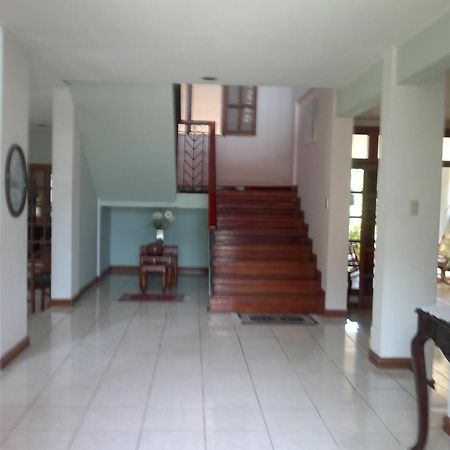 Hotel Los Pinos Манагуа Экстерьер фото