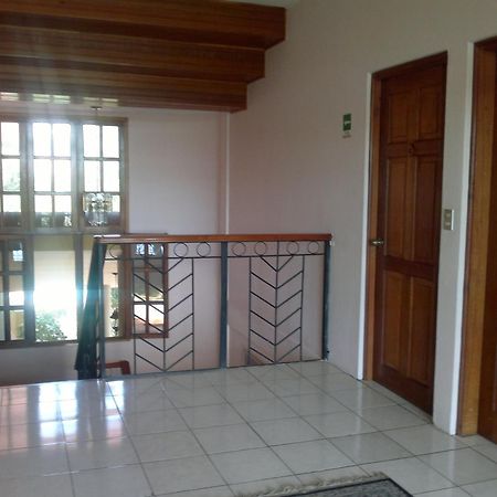 Hotel Los Pinos Манагуа Экстерьер фото