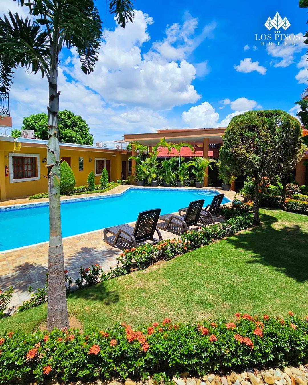 Hotel Los Pinos Манагуа Экстерьер фото