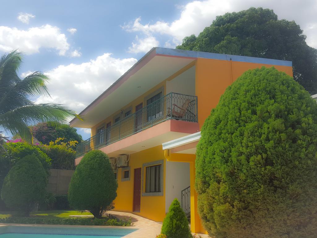 Hotel Los Pinos Манагуа Экстерьер фото