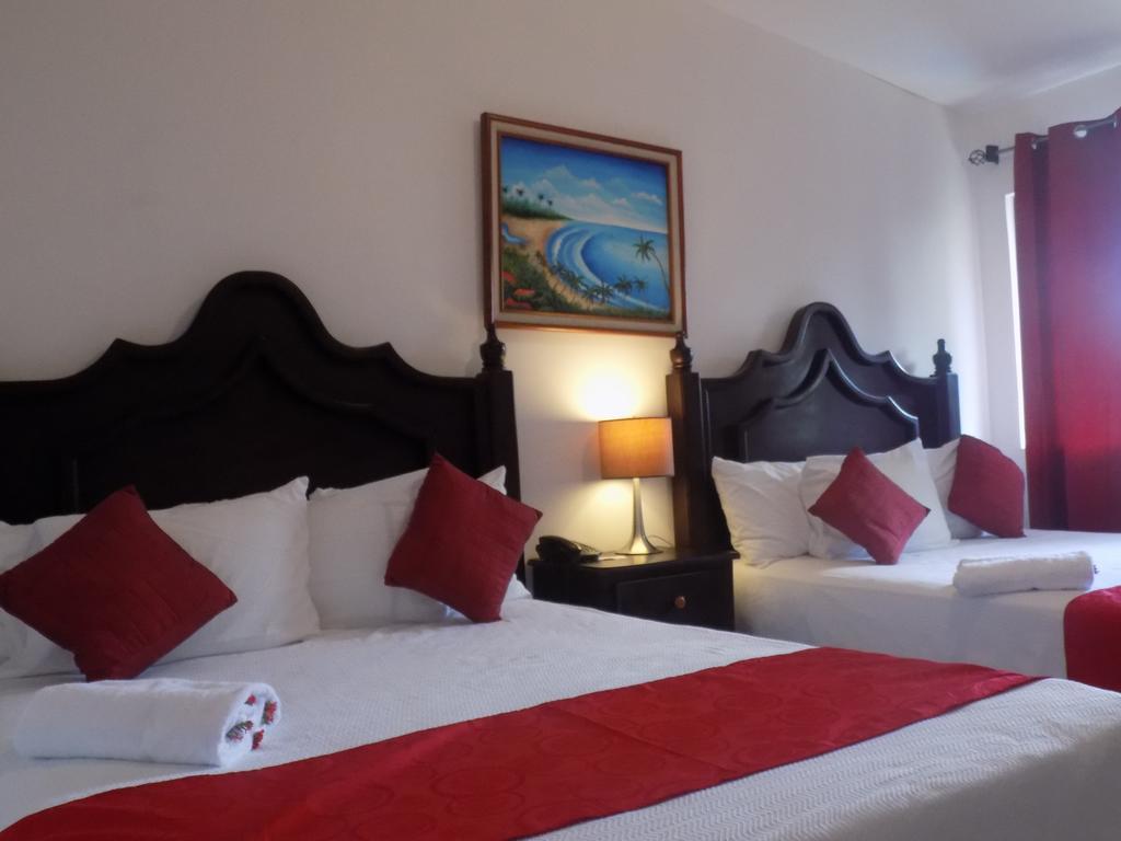 Hotel Los Pinos Манагуа Экстерьер фото