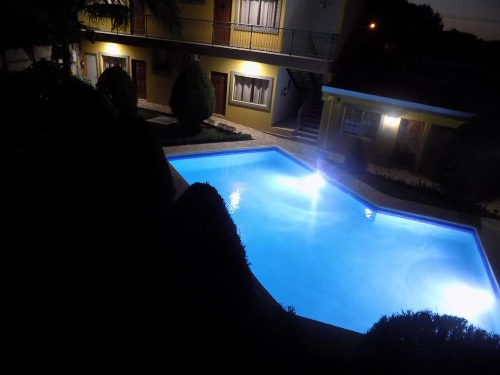 Hotel Los Pinos Манагуа Экстерьер фото