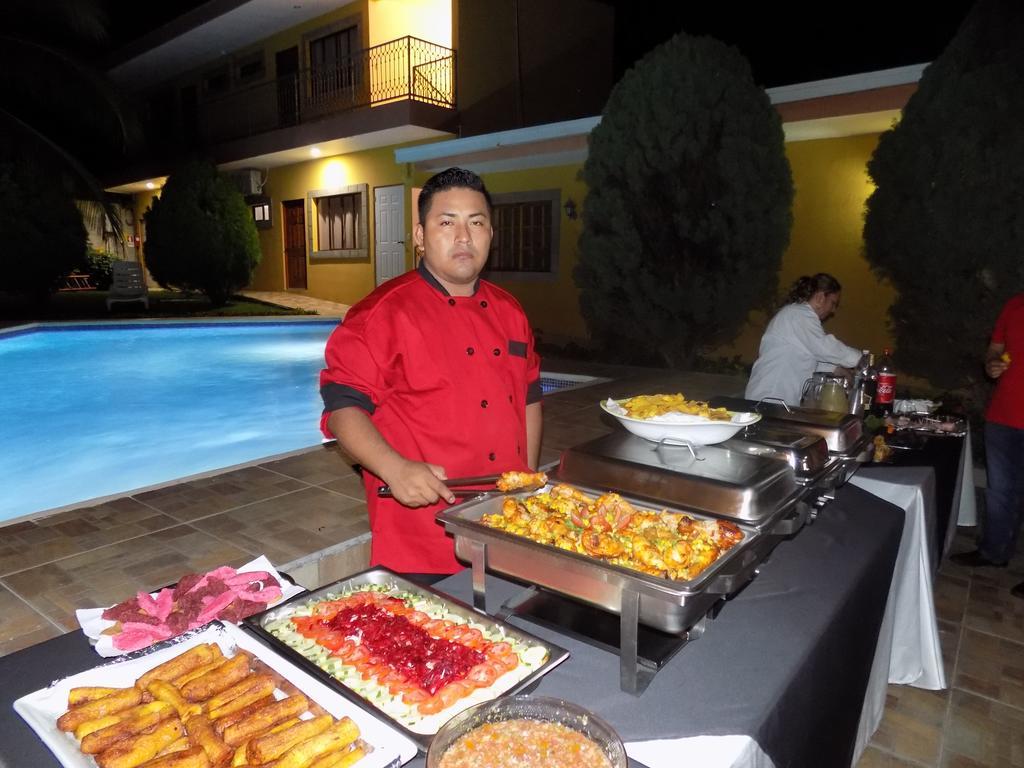 Hotel Los Pinos Манагуа Экстерьер фото