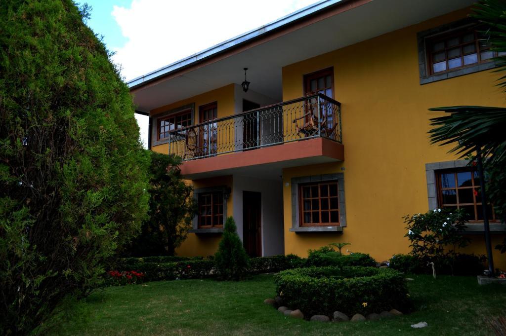Hotel Los Pinos Манагуа Экстерьер фото