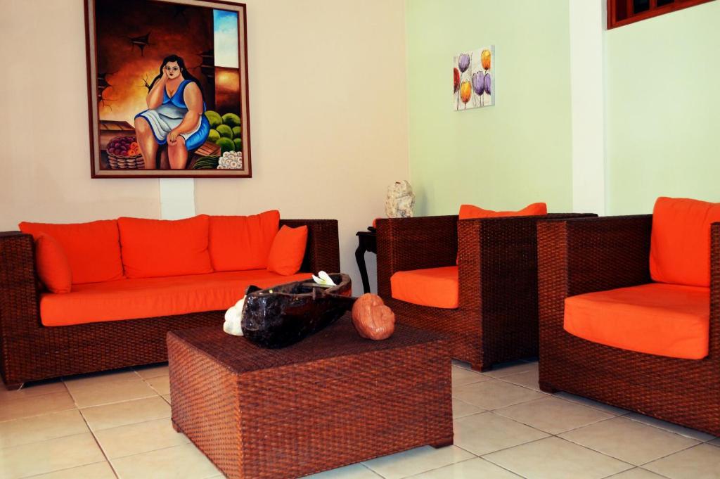 Hotel Los Pinos Манагуа Экстерьер фото