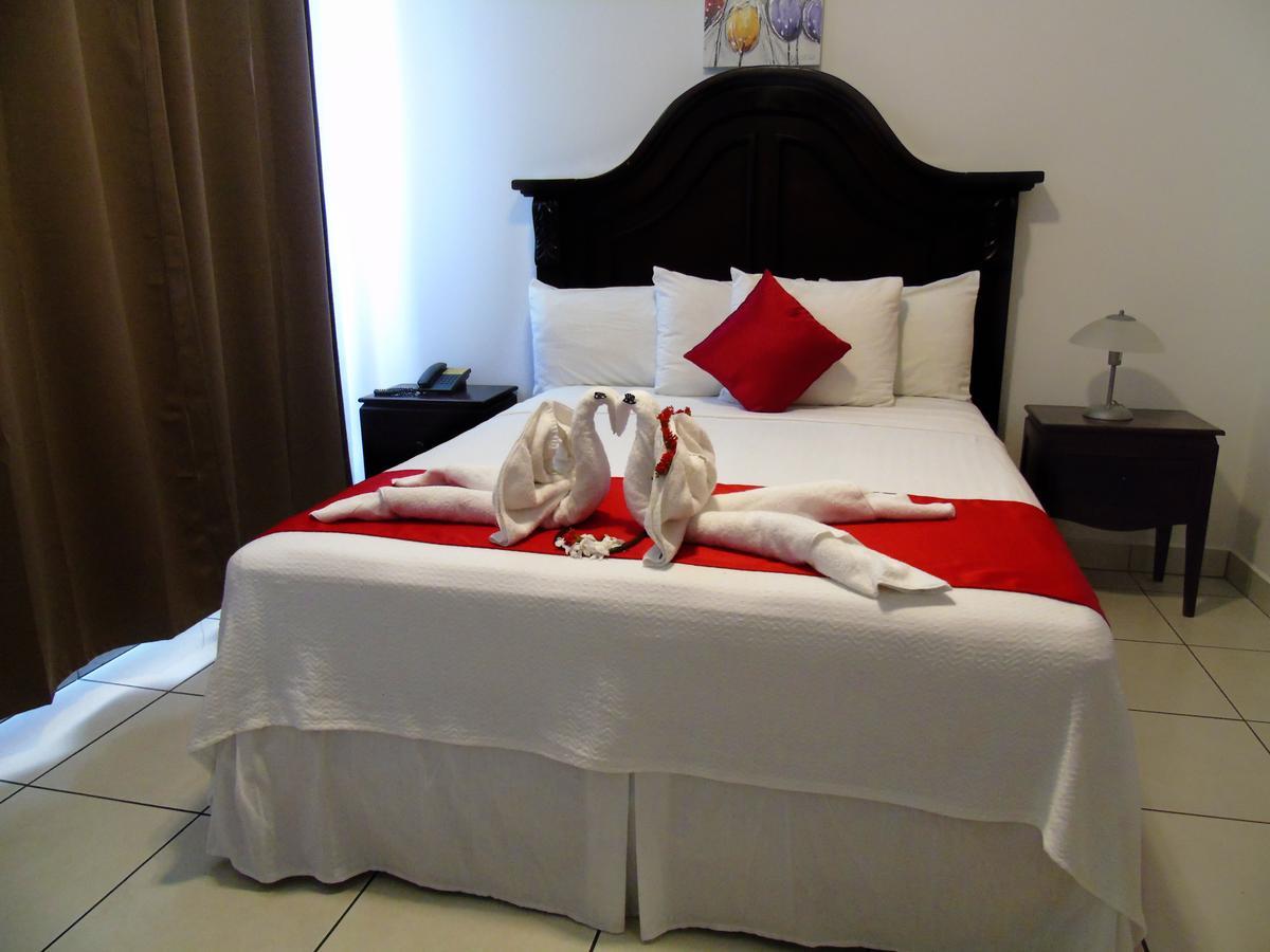 Hotel Los Pinos Манагуа Экстерьер фото